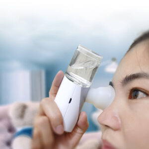 Eye-Moisturizer-203-Application